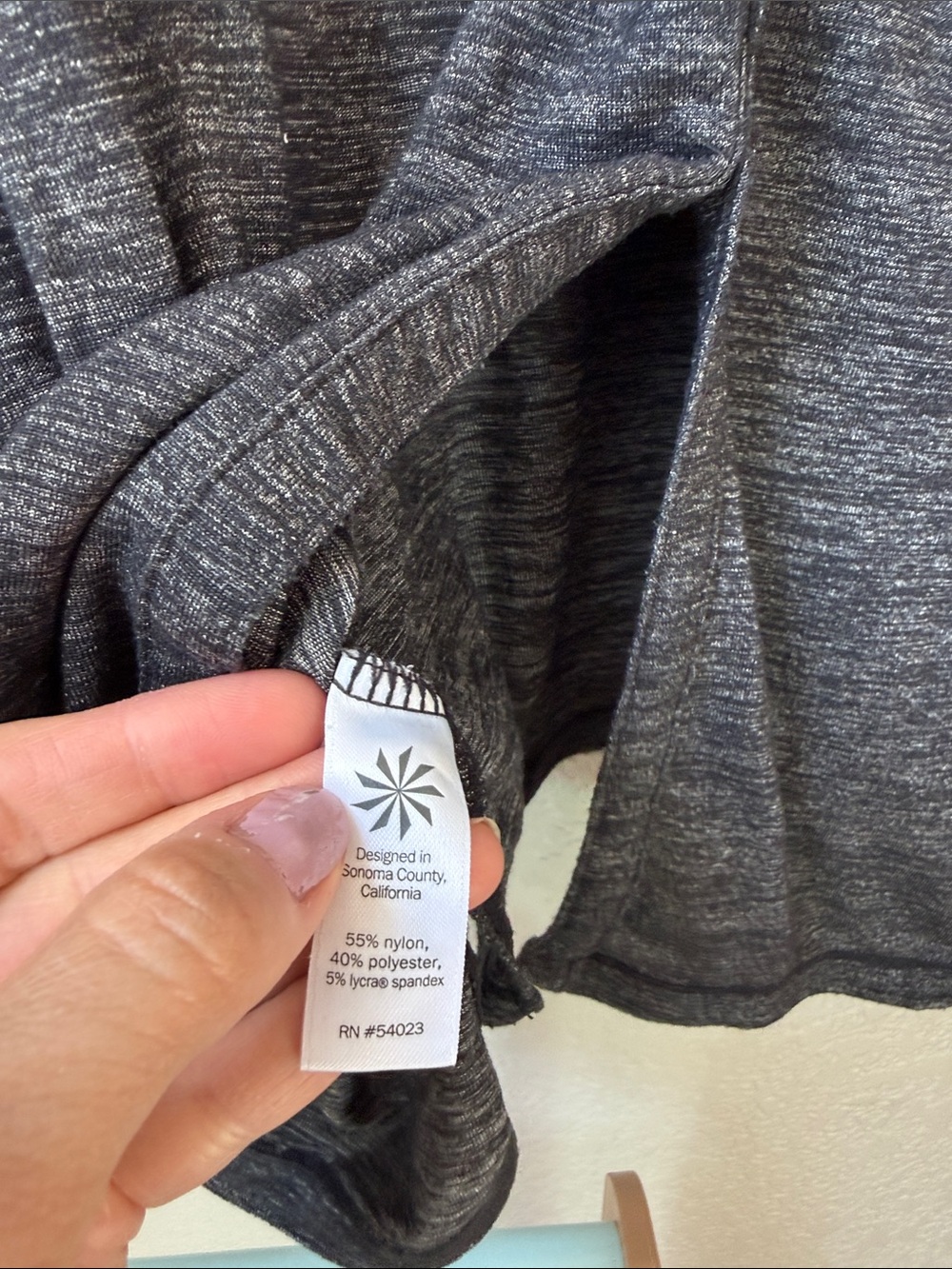 Athleta Long Sleeve Shirt Open Back Heathered Gray size Small - Picture 7 of 9